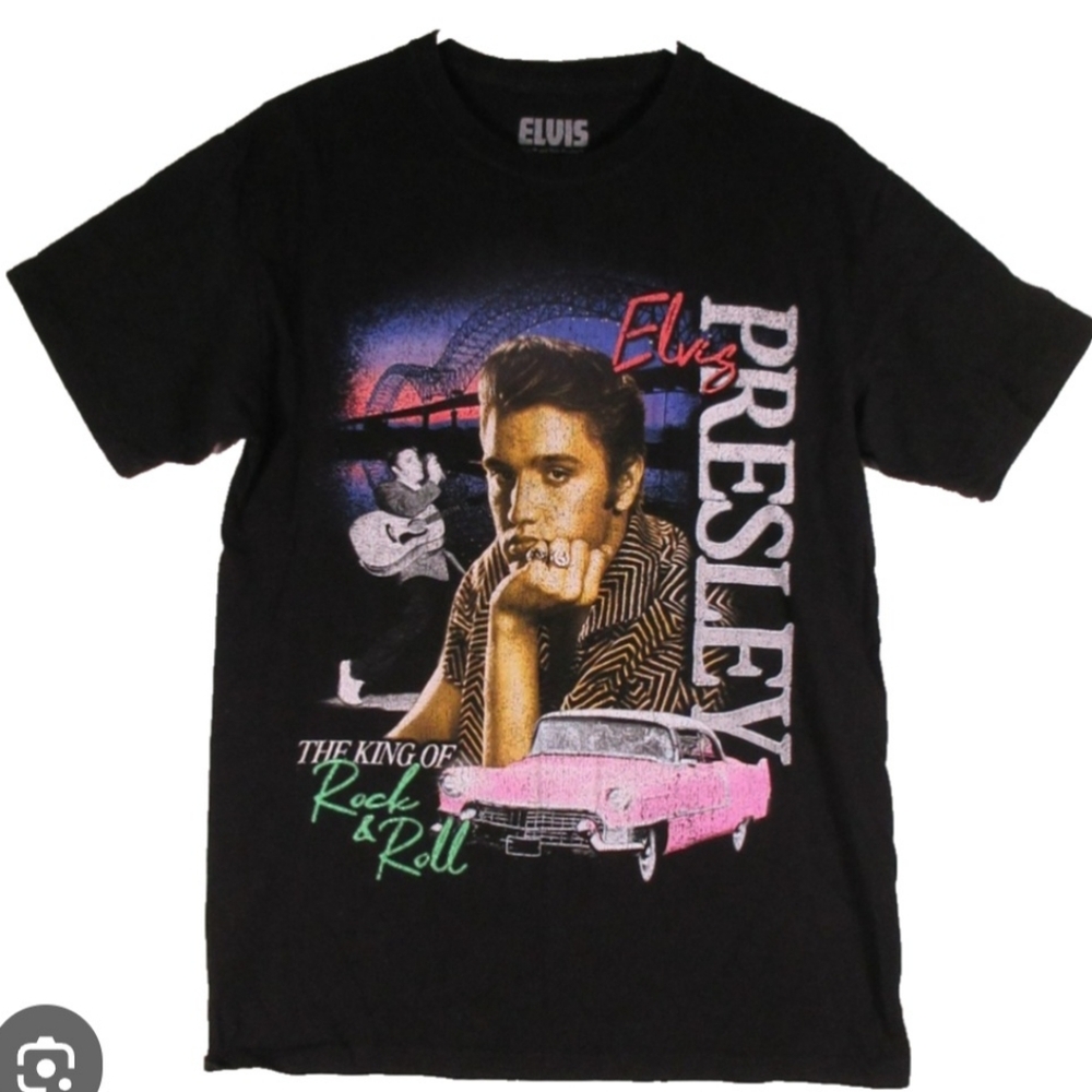 ELVIS Black Elvis Presley Graphic Tee.